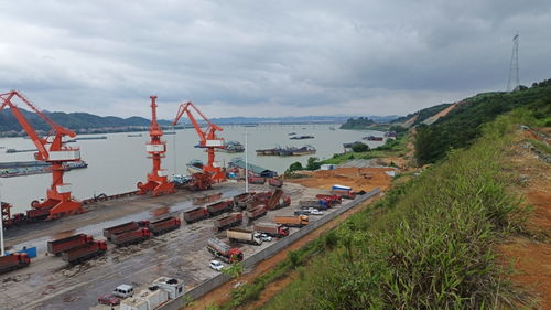 广西梧州翅冀钢铁厂 赤水港三期 码头投入使用了