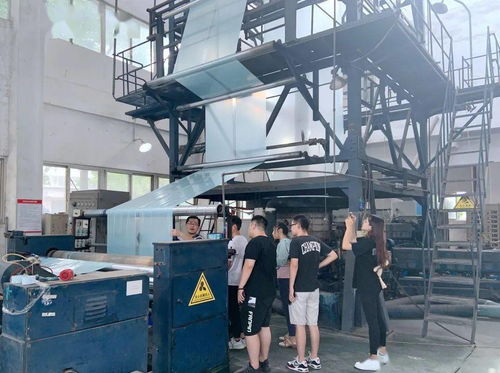 迎新季,这些公司为新员工准备了入职培训 大礼包