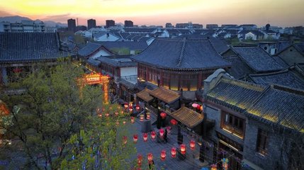 旱码头的四季 时光凝固的河岸叙事