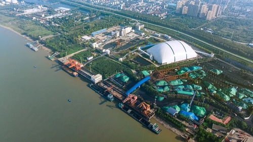 荆州港 四季码头铸就亿吨大港新篇章